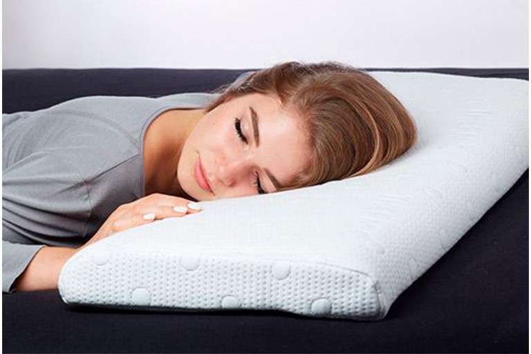 Сон без болю в шиї та спині: як правильно вибрати ортопедичну подушку?